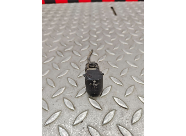 Датчик парктроника к Volkswagen Passat, 2006г.