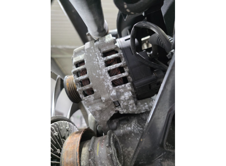 Генератор к Volkswagen Passat, 2001г.