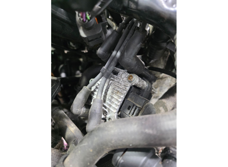 Катушка зажигания к Volkswagen Passat, 2001г.