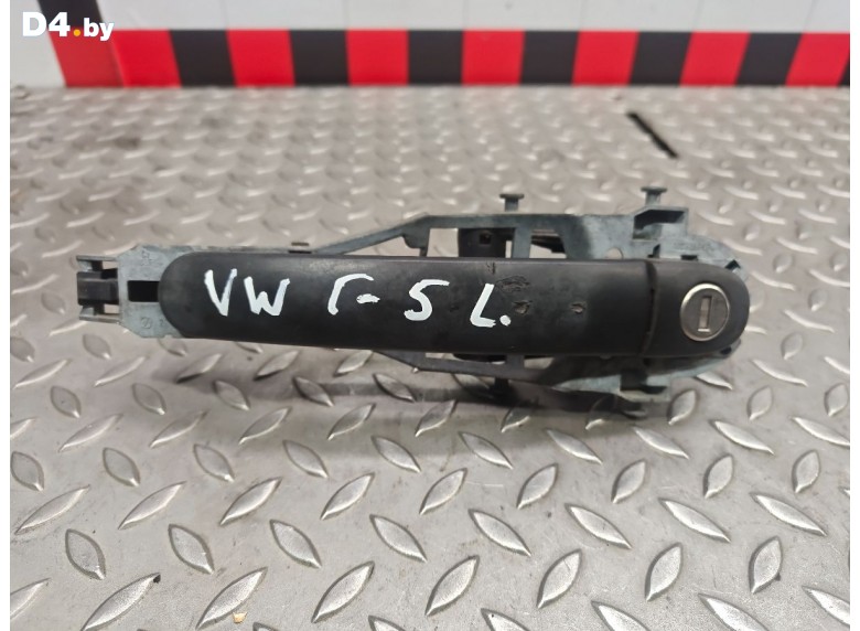 Ручка наружная передняя левая к Volkswagen Golf undefined г.
