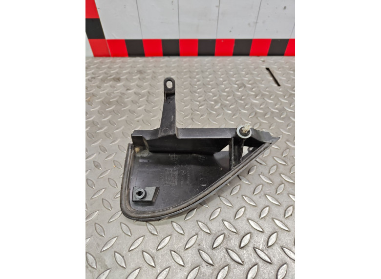 Накладка крыла (уголок зеркала) переднего левого к Peugeot Boxer, 2011г.