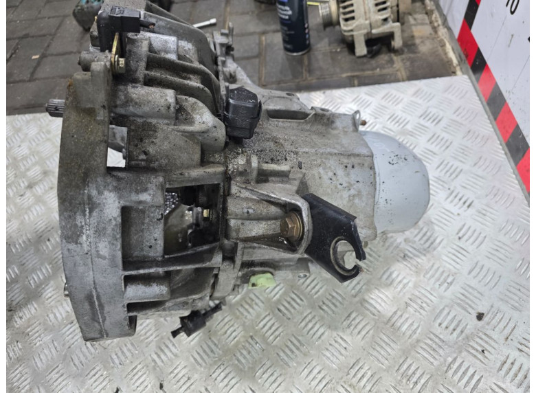 КПП механическая (МКПП) к Renault Scenic, 1998г.