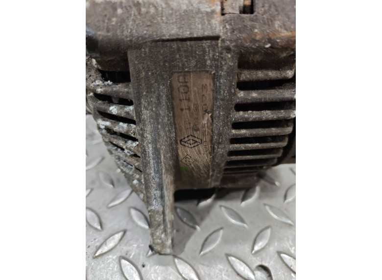 Генератор к Renault Espace, 1998г.