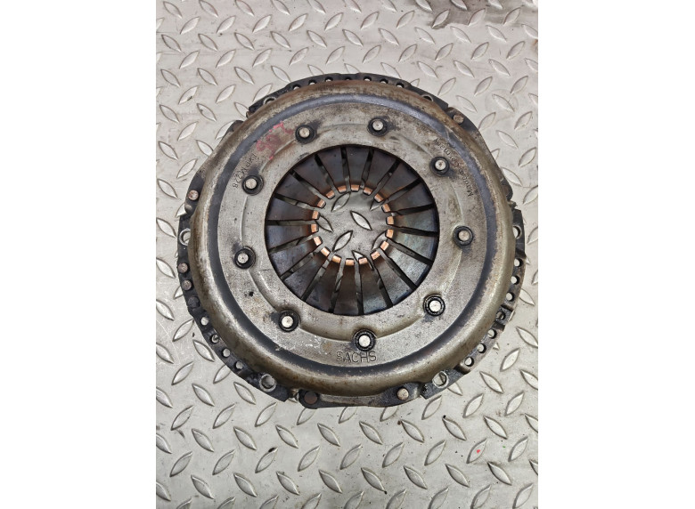 Корзина сцепления к Audi A4, 2003г.