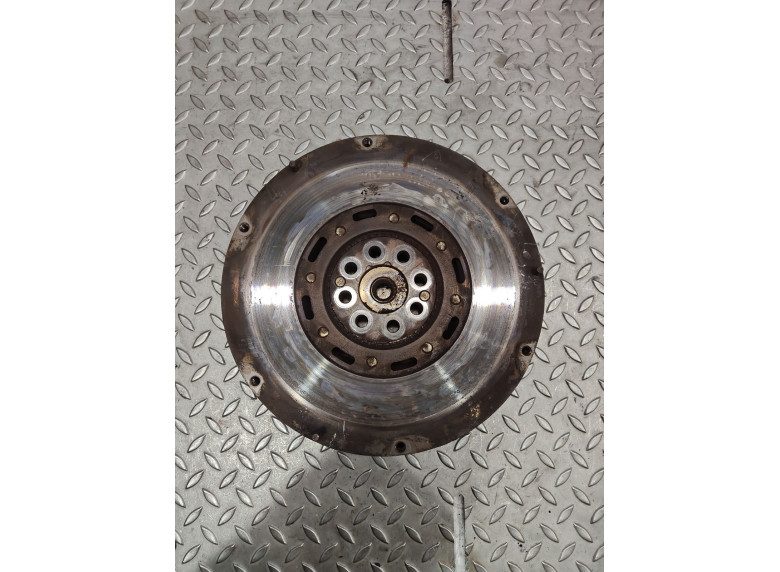 Маховик к Audi A6, 1999г.