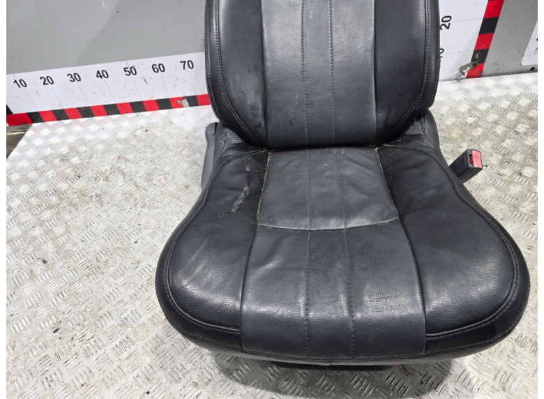 Сиденье переднее правое к Renault Espace, 2000г.