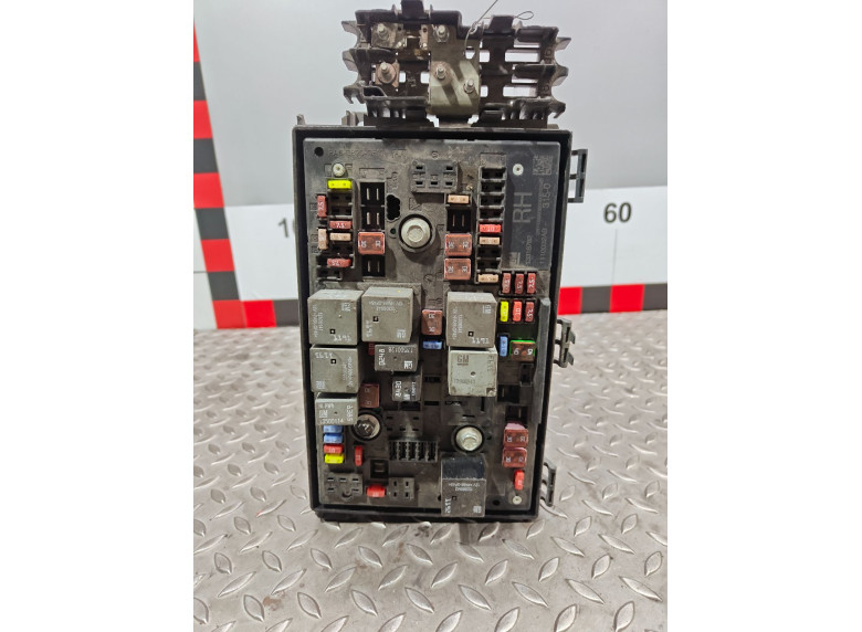 Блок предохранителей к Блок предохранителей к Opel Astra undefined г. Astra