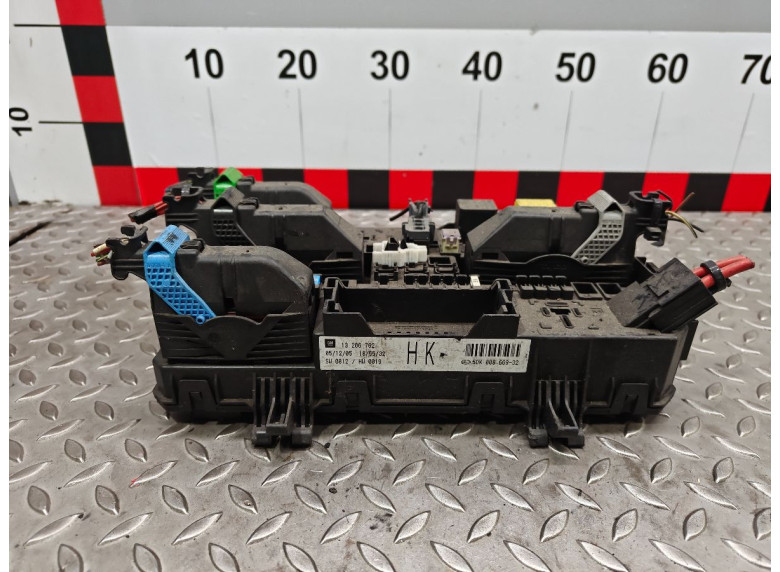 Блок предохранителей к Блок предохранителей к Opel Astra undefined г. Astra