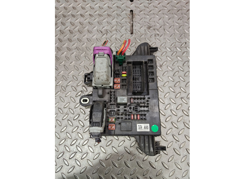 Блок предохранителей к Блок предохранителей к Opel Insignia undefined г. Insignia