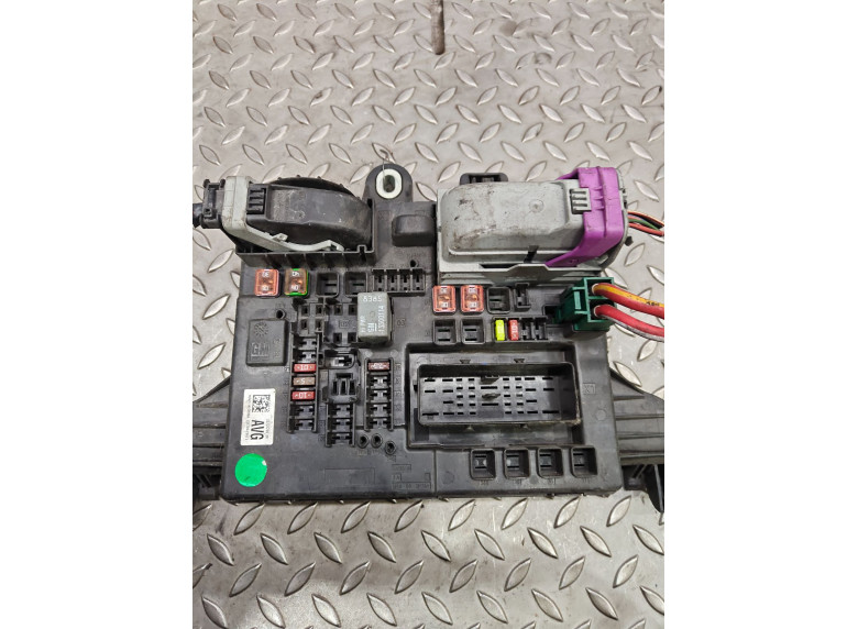 Блок предохранителей к Блок предохранителей к Opel Insignia undefined г. Insignia