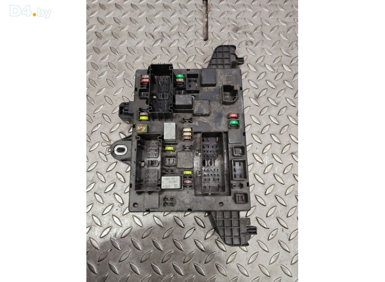 Блок предохранителей к Opel Zafira undefined г.