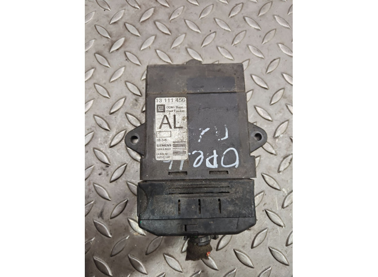 Блок управления двери передней левой к Opel Signum, 2006г.