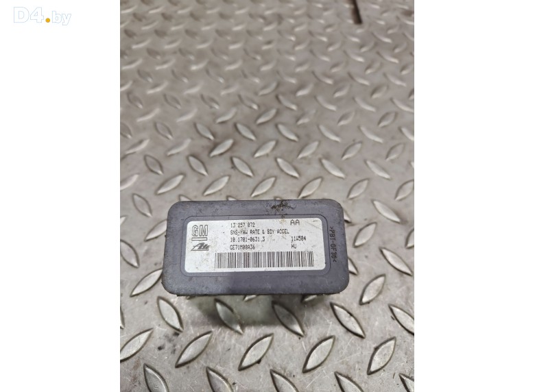 Датчик ускорения к Opel Zafira undefined г.