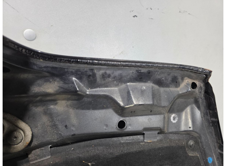 Капот к BMW 5 E39, 2000г.