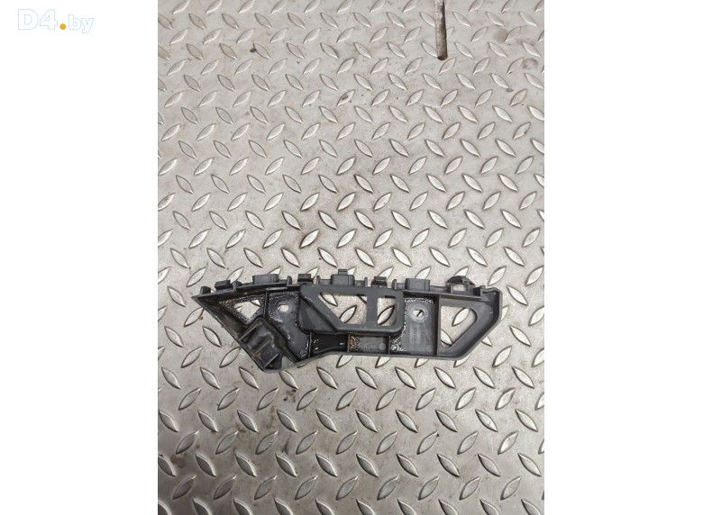 Кронштейн крепления бампера переднего к Volkswagen Caddy undefined г.