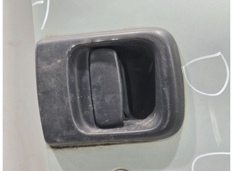 Ручка наружная распашной двери правой к Renault Master