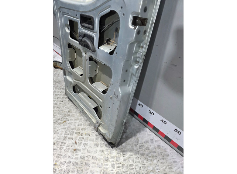 Дверь задняя распашная правая к Renault Master, 2006г.