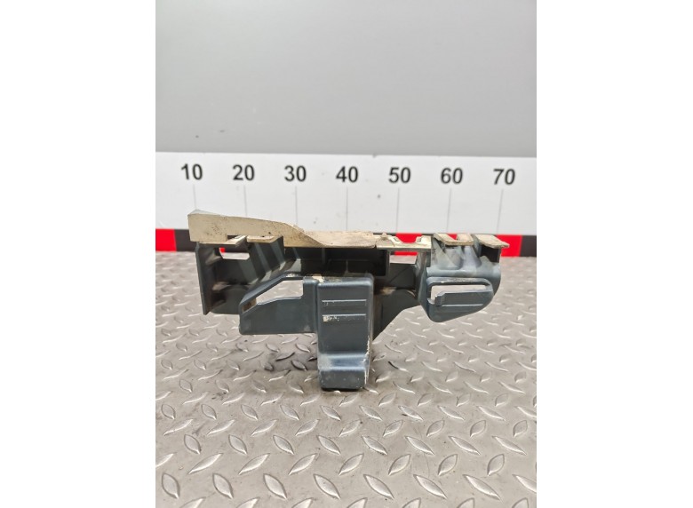 Кронштейн крепления бампера переднего к Citroen Jumpy