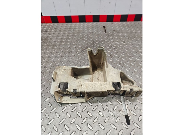 Кронштейн крепления бампера переднего к Кронштейн крепления бампера переднего к Citroen Jumpy undefined г. Jumpy