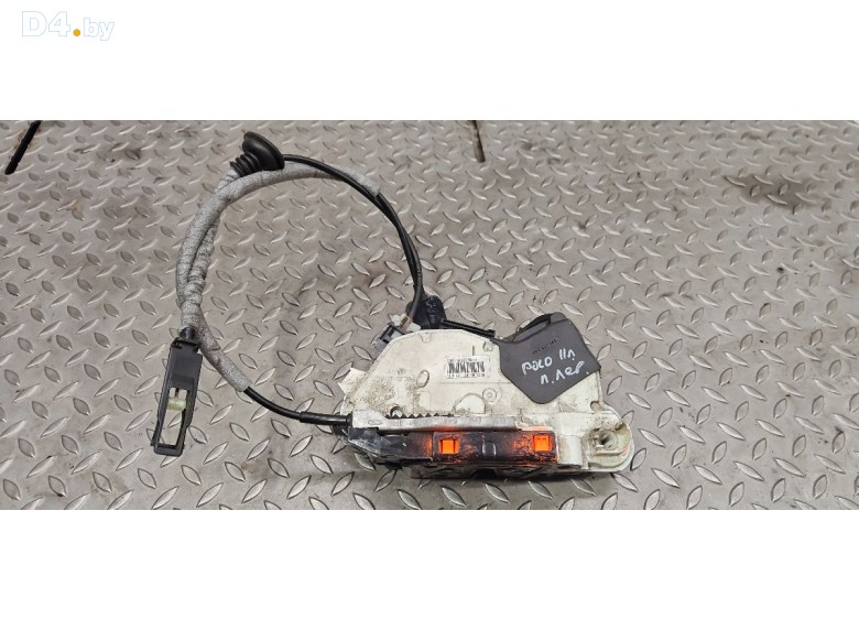 Замок двери передней левой к Volkswagen Polo undefined г.