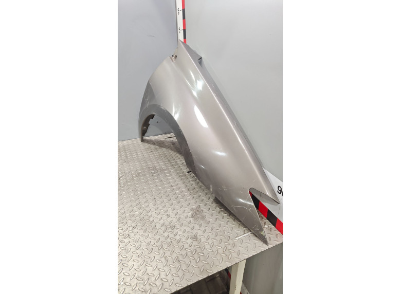 Крыло переднее правое к Renault Laguna, 2010г.