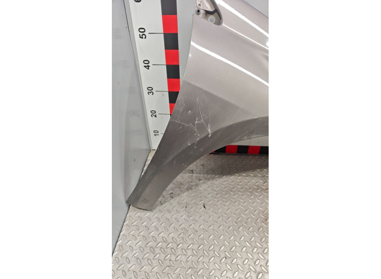 Крыло переднее правое к Renault Laguna, 2010г.