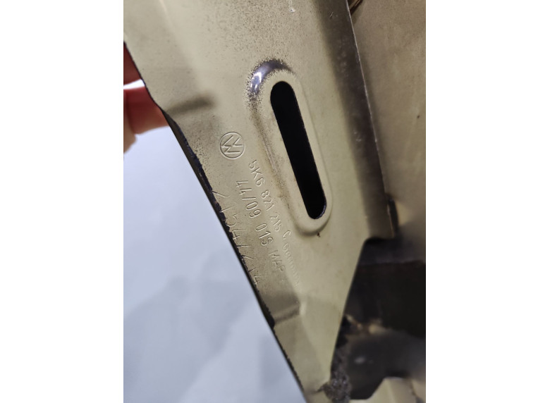 Крыло переднее левое к Volkswagen Golf, 2010г.