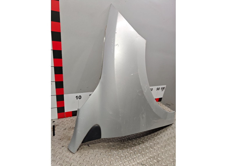 Крыло переднее правое к Renault Megane, 2010г.