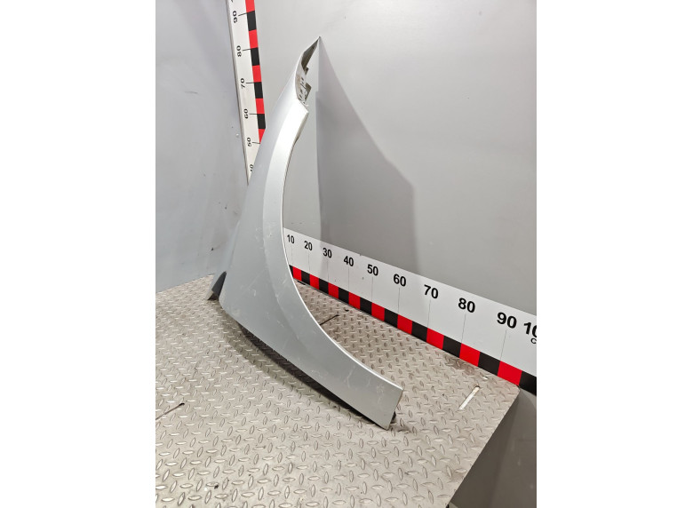 Крыло переднее правое к Renault Megane, 2010г.