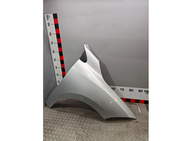 Крыло переднее правое к Renault Megane, 2010г.