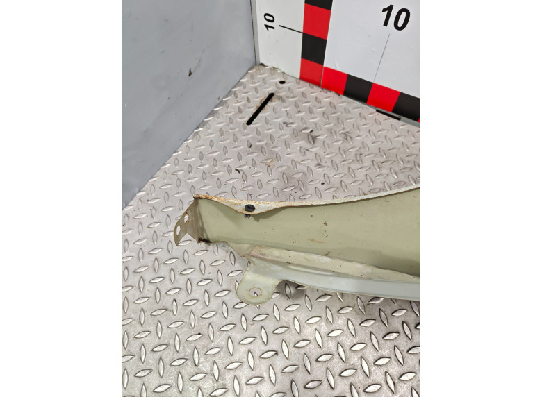 Крыло переднее правое к Volkswagen Golf, 2005г.