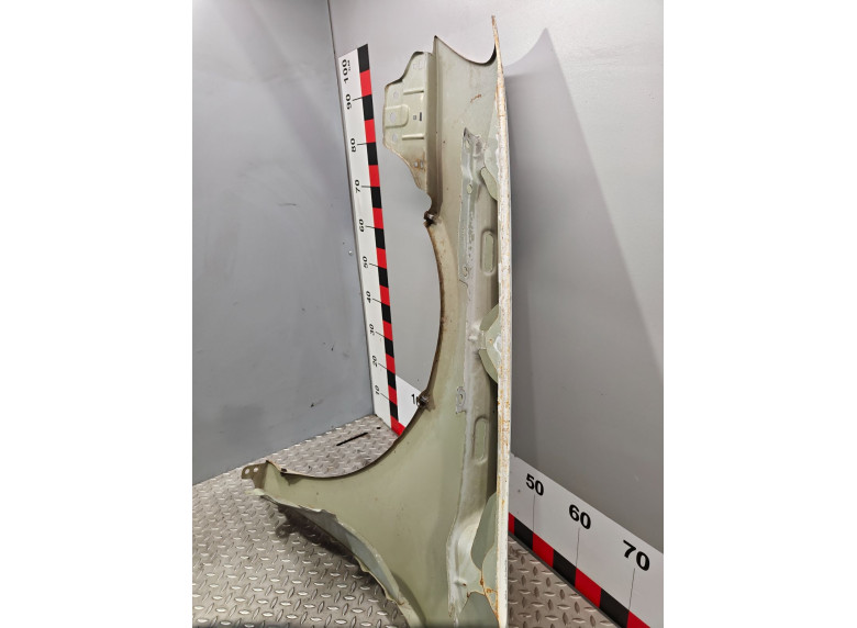 Крыло переднее правое к Volkswagen Golf, 2005г.