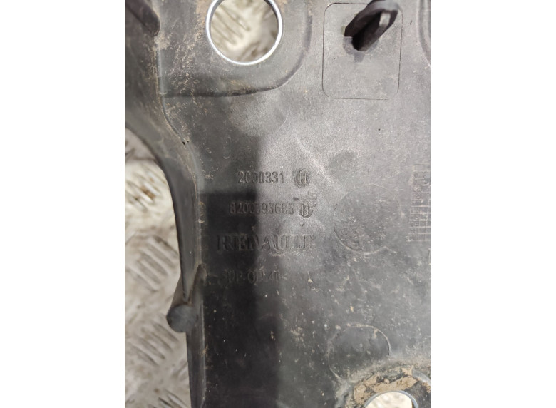 Передняя панель крепления облицовки (телевизор) к Renault Kangoo, 2008г.