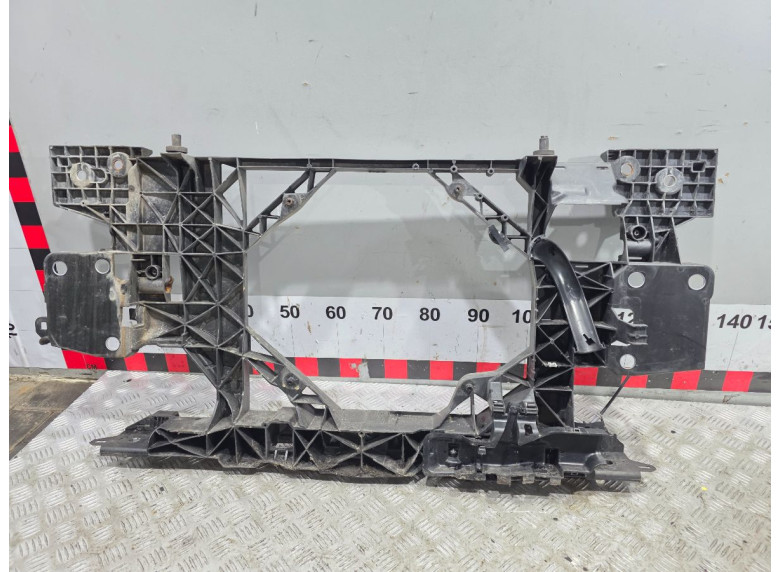 Передняя панель крепления облицовки (телевизор) к Renault Megane, 2010г.