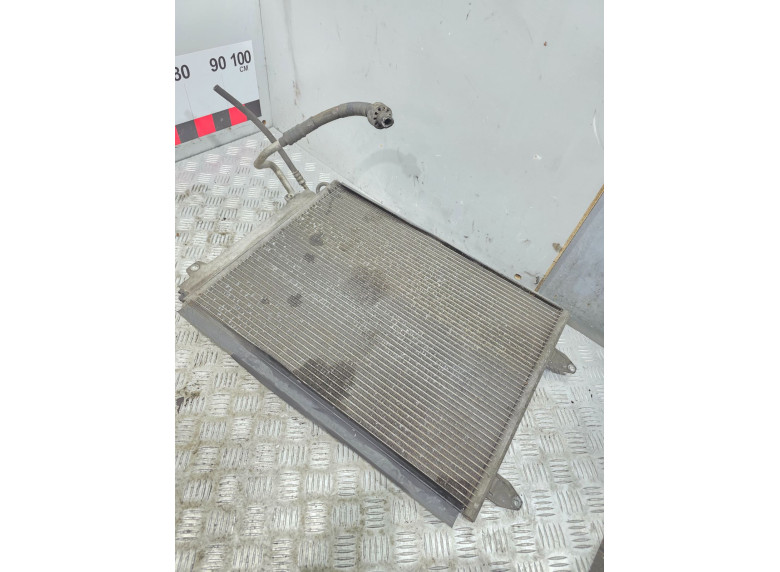 Радиатор кондиционера к Volkswagen Passat, 2007г.