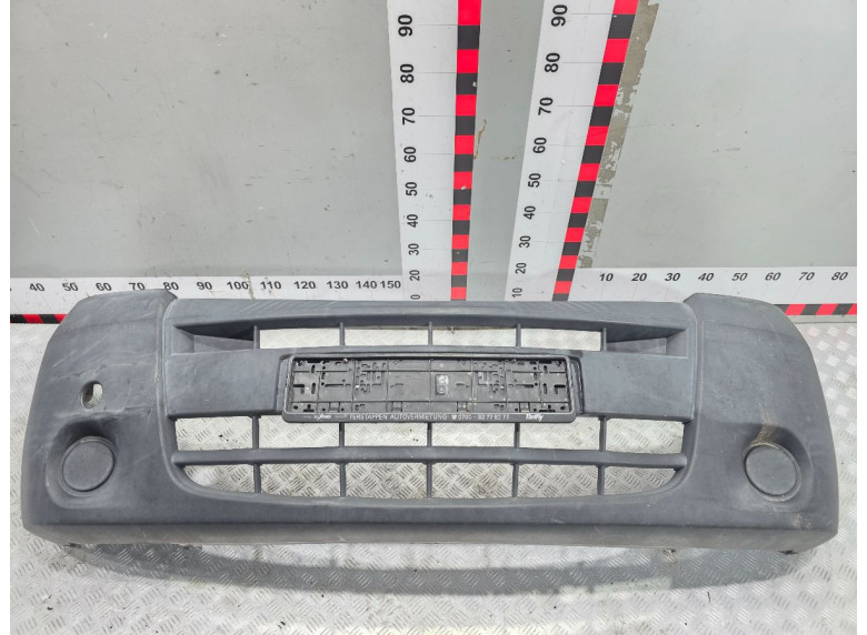 Бампер передний к Renault Master, 2004г.