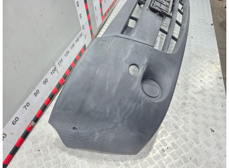 Бампер передний к Renault Master, 2004г.