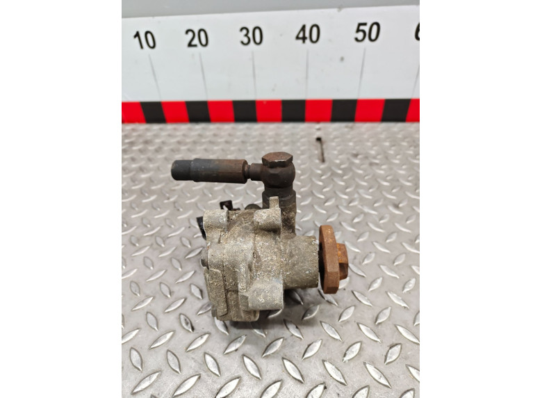 Насос гидроусилителя руля к Volkswagen Golf, 2000г.