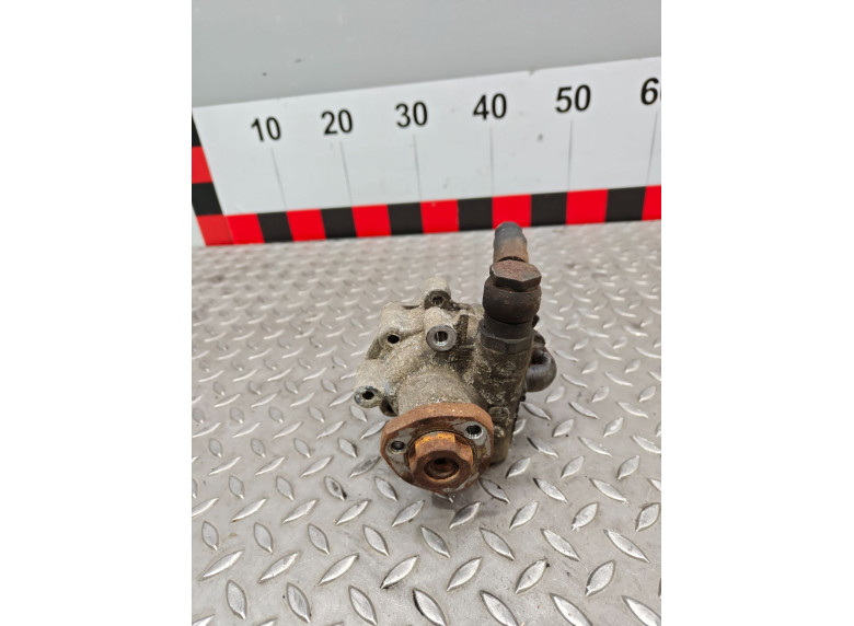 Насос гидроусилителя руля к Volkswagen Golf, 2000г.