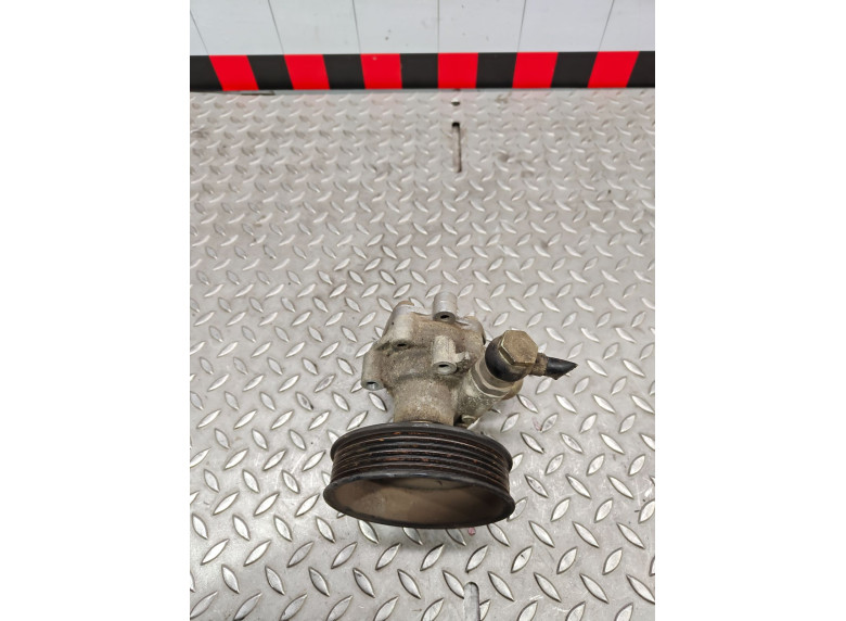 Насос гидроусилителя руля к Volkswagen Golf, 2002г.