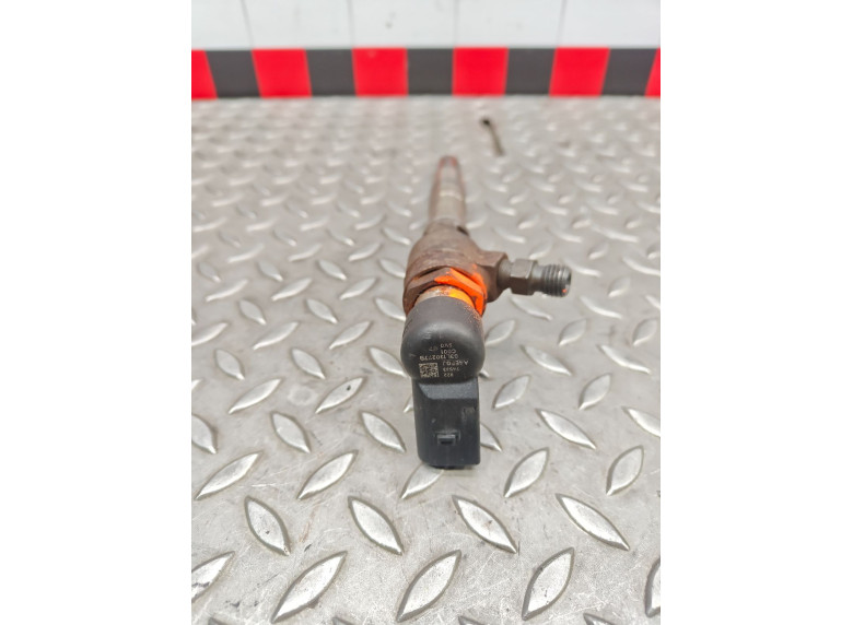 Форсунка к Volkswagen Golf, 2010г.