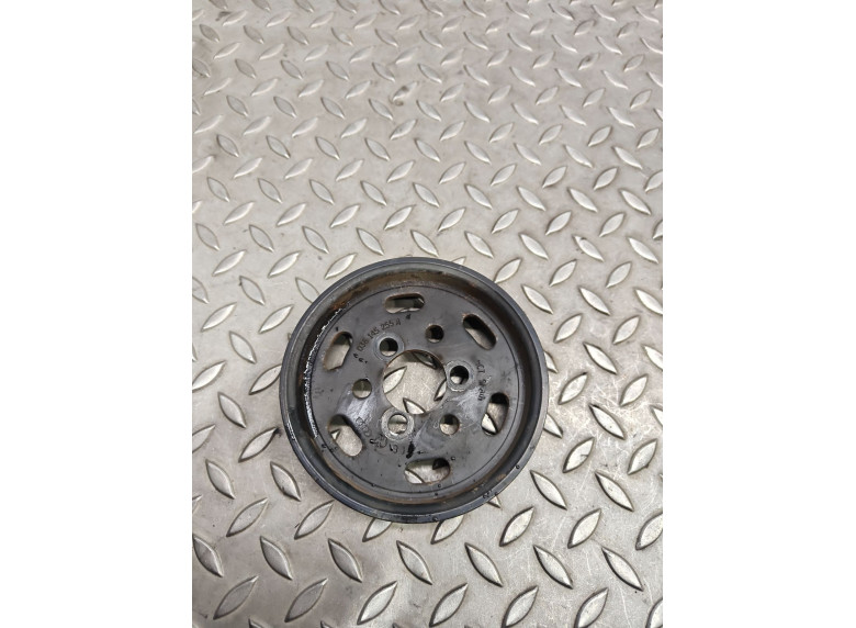 Шкив насоса гидроусилителя к Volkswagen Golf, 2001г.