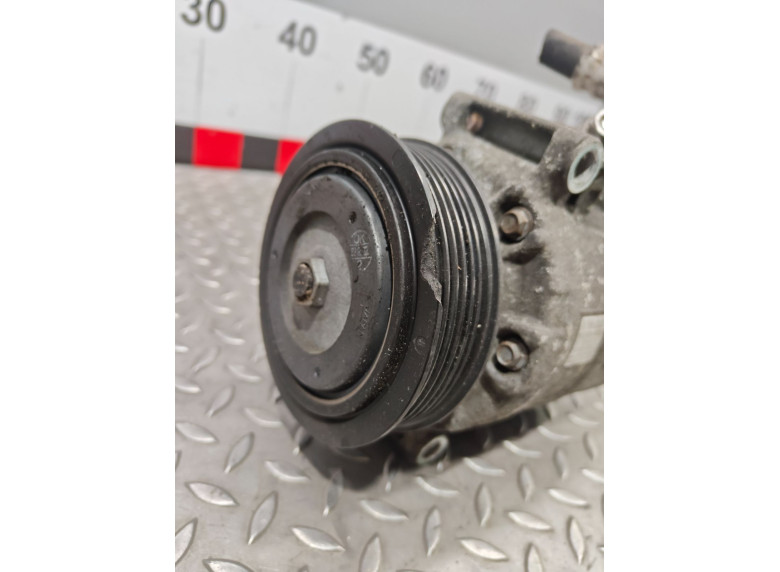 Компрессор кондиционера к Volkswagen Golf, 2006г.