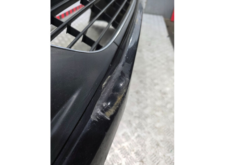 Бампер передний к Volkswagen Golf, 2009г.