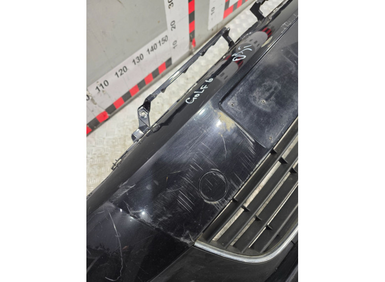 Бампер передний к Volkswagen Golf, 2009г.