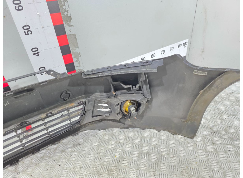 Бампер передний к Volkswagen Golf, 2009г.