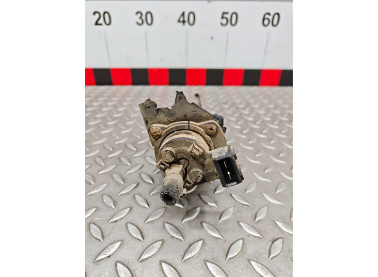 Насос топливный к Volkswagen Golf, 1990г.