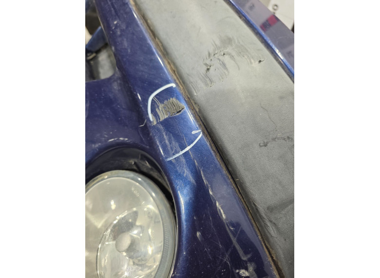 Бампер передний к Renault Scenic, 2001г.