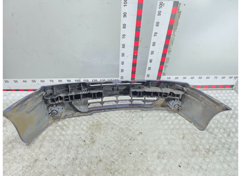 Бампер передний к Renault Scenic, 2001г.