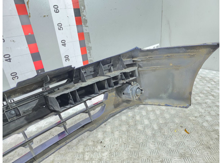 Бампер передний к Renault Scenic, 2001г.